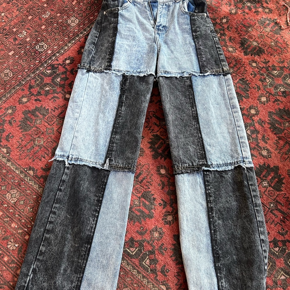 Adika jeans